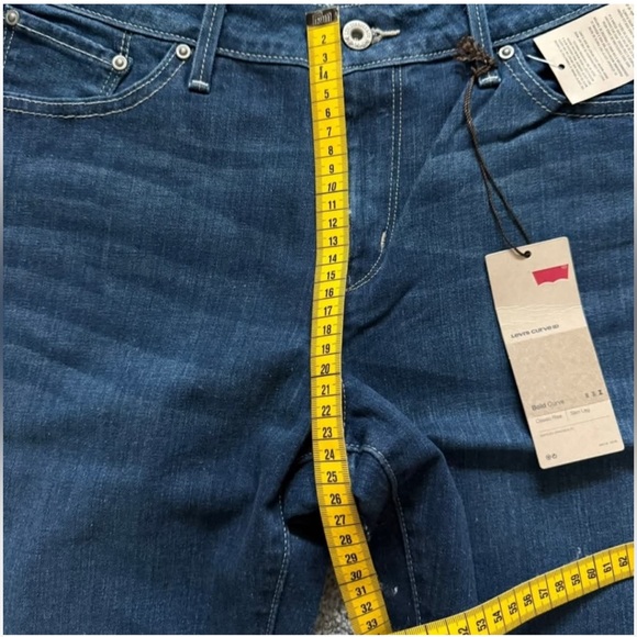 Levi's Ladies Bold Curve Classis Jeans NWT - Picture 6 of 9